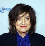 Amsterdam 4 november 2025
Premiere Augurk aan zee in Tuschinski met de cast die bestaat uit oa Monic Hendrickx Martin v Waardenberg Olga Zuiderhoek Jelka v Houten Frank Lammers Peter v d Begin en Tibor Lukacs. Robert v Hemert heeft de titelsong geschreven .