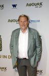 Amsterdam 4 november 2025
Premiere Augurk aan zee in Tuschinski met de cast die bestaat uit oa Monic Hendrickx Martin v Waardenberg Olga Zuiderhoek Jelka v Houten Frank Lammers Peter v d Begin en Tibor Lukacs. Robert v Hemert heeft de titelsong geschreven .