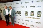 Amsterdam 4 november 2025
Premiere Augurk aan zee in Tuschinski met de cast die bestaat uit oa Monic Hendrickx Martin v Waardenberg Olga Zuiderhoek Jelka v Houten Frank Lammers Peter v d Begin en Tibor Lukacs. Robert v Hemert heeft de titelsong geschreven . Oos Kesbeke met zijn zoon Silvian Kesbeke