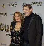 Amsterdam 4 november 2025
Premiere Augurk aan zee in Tuschinski met de cast die bestaat uit oa Monic Hendrickx Martin v Waardenberg Olga Zuiderhoek Jelka v Houten Frank Lammers Peter v d Begin en Tibor Lukacs. Robert v Hemert heeft de titelsong geschreven .