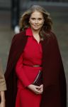 Den Haag 20 november 2025
 Prinses Amalia en haar vader Koning Willem Alexander bij de Grote Kerk, na de Bijzondere Verenigde Vergadering van de Eerste en Tweede Kamer, ter gelegenheid van de tachtigste verjaardag dat het parlement na de Tweede Wereldoorlog voor het eerst weer in gezamenlijkheid bijeenkwam. Eerste Kamervoorzitter Mei Li Vos Tweede Kamervoorzitter Thom van Campenvingen ze op .