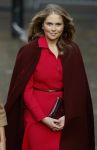 Den Haag 20 november 2025
 Prinses Amalia en haar vader Koning Willem Alexander bij de Grote Kerk, na de Bijzondere Verenigde Vergadering van de Eerste en Tweede Kamer, ter gelegenheid van de tachtigste verjaardag dat het parlement na de Tweede Wereldoorlog voor het eerst weer in gezamenlijkheid bijeenkwam. Eerste Kamervoorzitter Mei Li Vos Tweede Kamervoorzitter Thom van Campenvingen ze op .