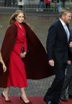 Den Haag 20 november 2025
 Prinses Amalia en haar vader Koning Willem Alexander bij de Grote Kerk, na de Bijzondere Verenigde Vergadering van de Eerste en Tweede Kamer, ter gelegenheid van de tachtigste verjaardag dat het parlement na de Tweede Wereldoorlog voor het eerst weer in gezamenlijkheid bijeenkwam. Eerste Kamervoorzitter Mei Li Vos Tweede Kamervoorzitter Thom van Campenvingen ze op .