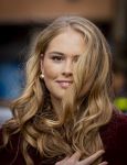 Den Haag 20 november 2025
 Prinses Amalia en haar vader Koning Willem Alexander bij de Grote Kerk, na de Bijzondere Verenigde Vergadering van de Eerste en Tweede Kamer, ter gelegenheid van de tachtigste verjaardag dat het parlement na de Tweede Wereldoorlog voor het eerst weer in gezamenlijkheid bijeenkwam. Eerste Kamervoorzitter Mei Li Vos Tweede Kamervoorzitter Thom van Campenvingen ze op .