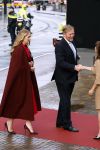 Den Haag 20 november 2025
 Prinses Amalia en haar vader Koning Willem Alexander bij de Grote Kerk, na de Bijzondere Verenigde Vergadering van de Eerste en Tweede Kamer, ter gelegenheid van de tachtigste verjaardag dat het parlement na de Tweede Wereldoorlog voor het eerst weer in gezamenlijkheid bijeenkwam. Eerste Kamervoorzitter Mei Li Vos Tweede Kamervoorzitter Thom van Campenvingen ze op .