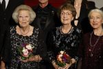 Amsterdam 24 november 2025
Prinses Beatrix en Prinses Margriet aanwezig bij het Nederlands Balletgala in het DeLaMar in Amsterdam . Ook aanwezig oa Alexandra Radius & Han Ebbelaar