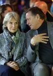 Laren (Gelderland) 19 november 2025
Bijeenkomst van nationale boomplantdag waar prinses Irene uit handen van Albert Verlinde een prijs krijgt omdat zij zich altijd ingezet heeft voor behoud en onderhoud bomen .