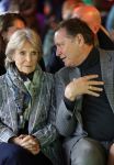Laren (Gelderland) 19 november 2025
Bijeenkomst van nationale boomplantdag waar prinses Irene uit handen van Albert Verlinde een prijs krijgt omdat zij zich altijd ingezet heeft voor behoud en onderhoud bomen .