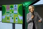 Laren (Gelderland) 19 november 2025
Bijeenkomst van nationale boomplantdag waar prinses Irene uit handen van Albert Verlinde een prijs krijgt omdat zij zich altijd ingezet heeft voor behoud en onderhoud bomen .