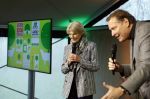 Laren (Gelderland) 19 november 2025
Bijeenkomst van nationale boomplantdag waar prinses Irene uit handen van Albert Verlinde een prijs krijgt omdat zij zich altijd ingezet heeft voor behoud en onderhoud bomen .