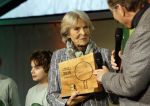 Laren (Gelderland) 19 november 2025
Bijeenkomst van nationale boomplantdag waar prinses Irene uit handen van Albert Verlinde een prijs krijgt omdat zij zich altijd ingezet heeft voor behoud en onderhoud bomen .