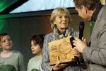 Laren (Gelderland) 19 november 2025
Bijeenkomst van nationale boomplantdag waar prinses Irene uit handen van Albert Verlinde een prijs krijgt omdat zij zich altijd ingezet heeft voor behoud en onderhoud bomen .