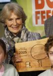 Laren (Gelderland) 19 november 2025
Bijeenkomst van nationale boomplantdag waar prinses Irene uit handen van Albert Verlinde een prijs krijgt omdat zij zich altijd ingezet heeft voor behoud en onderhoud bomen .