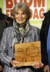 Laren (Gelderland) 19 november 2025
Bijeenkomst van nationale boomplantdag waar prinses Irene uit handen van Albert Verlinde een prijs krijgt omdat zij zich altijd ingezet heeft voor behoud en onderhoud bomen .