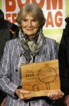 Laren (Gelderland) 19 november 2025
Bijeenkomst van nationale boomplantdag waar prinses Irene uit handen van Albert Verlinde een prijs krijgt omdat zij zich altijd ingezet heeft voor behoud en onderhoud bomen .