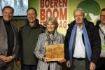 Laren (Gelderland) 19 november 2025
Bijeenkomst van nationale boomplantdag waar prinses Irene uit handen van Albert Verlinde een prijs krijgt omdat zij zich altijd ingezet heeft voor behoud en onderhoud bomen .