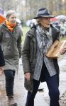 Laren (Gelderland) 19 november 2025
Bijeenkomst van nationale boomplantdag waar prinses Irene uit handen van Albert Verlinde een prijs krijgt omdat zij zich altijd ingezet heeft voor behoud en onderhoud bomen .