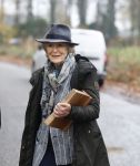 Laren (Gelderland) 19 november 2025
Bijeenkomst van nationale boomplantdag waar prinses Irene uit handen van Albert Verlinde een prijs krijgt omdat zij zich altijd ingezet heeft voor behoud en onderhoud bomen .