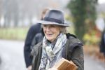 Laren (Gelderland) 19 november 2025
Bijeenkomst van nationale boomplantdag waar prinses Irene uit handen van Albert Verlinde een prijs krijgt omdat zij zich altijd ingezet heeft voor behoud en onderhoud bomen .