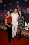 Zaandam 30 november 2025
Premiere Dial for murder in het zaantheater . Rick Engelkes en zijn vrouw Annemarie en dochter Teddie