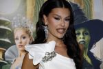 Amsterdam 18 november 2025
Premiere Wicked in het deLaMar theater . Rikkie Valerie Kolle met partner