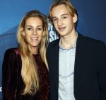 Rotterdam 23 november 2025
Premiere West side story in het nieuwe luxor. Roos Reedijk met zoon