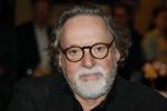 Amsterdam 26 oktober 2025
Boekpresentatie boek over 80 jaar het DeLaMar theater . Simone Kleinsma kreg uit handen van Janine v d Ende en Joop v d Ende het eerste exemplaar. Ruut Weissman