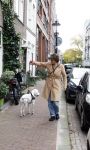 Amsterdam 16 oktober 2025
Sanne Wallis de Vries met haar hond in het centrum van Amsterdam