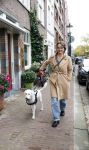 Amsterdam 16 oktober 2025
Sanne Wallis de Vries met haar hond in het centrum van Amsterdam
