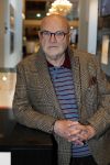Amsterdam 26 oktober 2025
Boekpresentatie boek over 80 jaar het DeLaMar theater . Simone Kleinsma kreg uit handen van Janine v d Ende en Joop v d Ende het eerste exemplaar. Serge Henri Valcke