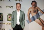Amsterdam 4 november 2025
Premiere Augurk aan zee in Tuschinski met de cast die bestaat uit oa Monic Hendrickx Martin v Waardenberg Olga Zuiderhoek Jelka v Houten Frank Lammers Peter v d Begin en Tibor Lukacs. Robert v Hemert heeft de titelsong geschreven . Oos Kesbeke met zijn zoon Silvian Kesbeke