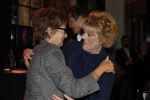 Amsterdam 26 oktober 2025
Boekpresentatie boek over 80 jaar het DeLaMar theater . Simone Kleinsma kreg uit handen van Janine v d Ende en Joop v d Ende het eerste exemplaar.