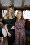 Amsterdam 18 november 2025
Boekpresentatie Stephanie Tency op een mooie salonboot. Stephanie Tency met moeder