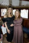 Amsterdam 18 november 2025
Boekpresentatie Stephanie Tency op een mooie salonboot. Stephanie Tency met moeder