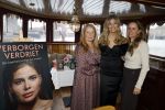 Amsterdam 18 november 2025
Boekpresentatie Stephanie Tency op een mooie salonboot. Stephanie Tency met zus en moeder