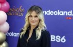 Blaricum 17 oktober 2025
Perspresentatie eerste aflevering Gooische vrouwen met oa aanwezig Linda de Mol Susan Visser Liews Visschedijk Teunie de Brouwer Tommy v Lent Robert de Hoog en Eefje Kuijtzer