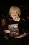 Laren 20 november 2025
Tineke de Nooij krijgt uit handen van Johan Vlemmix een oeuvre award in Rosa Spierhuis.