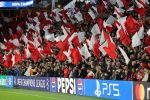 Eindhoven, 21 Oktober 2025
CL Wedstrijd PSV-Napolie, eindstand 6-2
Veel sfeer en vlaggen bij PSV Supporters