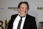 Amsterdam 4 november 2025
Premiere Augurk aan zee in Tuschinski met de cast die bestaat uit oa Monic Hendrickx Martin v Waardenberg Olga Zuiderhoek Jelka v Houten Frank Lammers Peter v d Begin en Tibor Lukacs. Robert v Hemert heeft de titelsong geschreven . Victor Low met zoon (l)