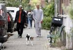 Amsterdam 13 oktober 2025
Viktor Horsting met nieuwe liefde en hondje hand in hand op straat in Amsterdam zuid.