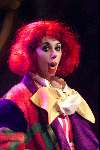 Fabienne de Vries van STRAAT OP STELTEN en voormalig TMF VJ als clown bij het Gala of the Stars in Amsterdam 
t.b.v. het FOSTER-PARENTS plan