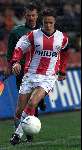 Eindhoven, 4 December 1999
Komp. PSV-Roda JC, eindstand 2-0

JOHAN VOGEL


PETER SMULDERS BV