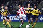 Eindhoven, 4 December 1999
Komp. PSV-Roda JC, eindstand 2-0
Luc Nilis zijn 100e kompetitiedoelpunt  in de Nederlandse kompetitie
v Luer