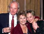 Amsterdam, 21 december 1999
Rita Reijs 75 jaar
Rita Reijs met dochter en Ruud Jacobs