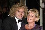Aalsmeer 7 december 2000
Sterrenplayback show met Carlo Boshard als Gordon met moeder