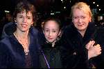 Amsterdam 4 december 2000
Premiere BABS met Brigitte Kaandorp en Michel v Dousselaere.
Wivineke v Groningen. en Cecile Heuer met haar dochter