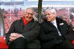 Eindhoven, 9 december 2001
Kompetitie Seizoen 2001/2002
PSV - FC Twente, eindstand 1-0
Dr. Carel v d Brekel en Cees Rein v d Hoogenband
