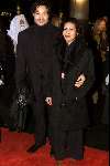 ROTTERDAM 11 december 2001
Premiere Lord of Rings in Rotterdam Pathe.
Don Diego Poeder met vriendin