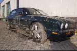 Oss 21 december 2000
ongeluks auto Ron Brandsteder.
Jaguar.