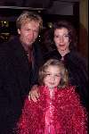 Amsterdam 11 december 2000
Premiere de Zwarte Meteoor.
Tom Egbers met zijn vrouw en dochter.